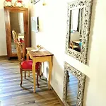 בית הארחה Casa Busari 4*