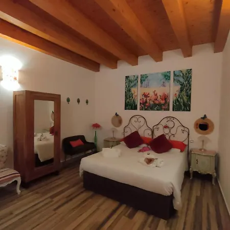 Casa Busari 2*