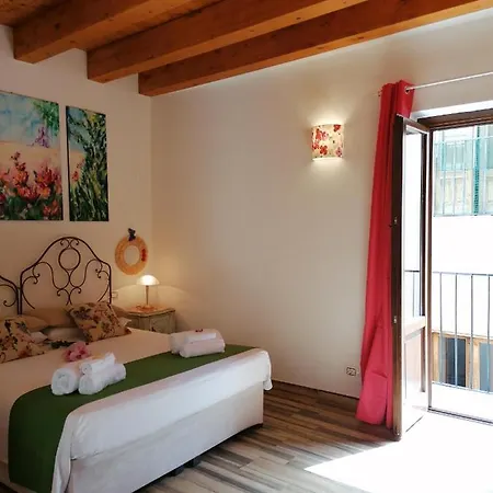 Casa Busari 4*