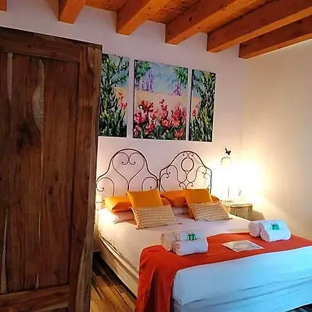 Casa Busari Πανσιόν