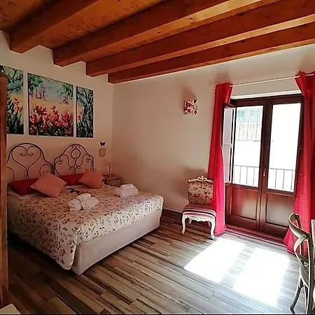 Casa Busari 4*