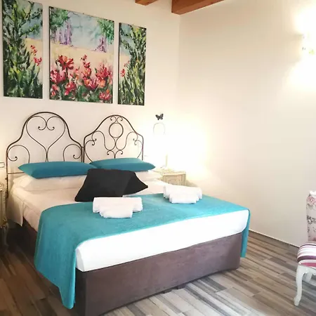 Casa Busari 4* פלרמו