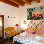 Casa Busari 게스트하우스